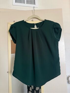 Women's Dark Green Short Sleeve Blouse - Classic Pleat Front